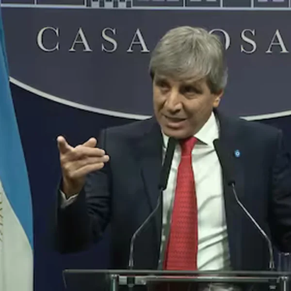 «No solo las reservas»: Luis Caputo avisa al FMI que tampoco cumplirá con otra proyección clave