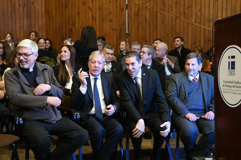 Autoridades de la provincia participaron del acto por el 65° aniversario de la Ucse
