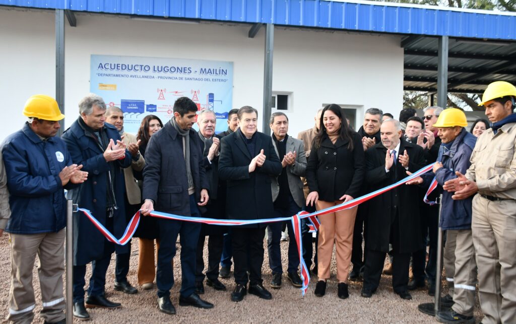 Zamora inauguró el Acueducto Lugones-Mailín y obras complementarias en el departamento Avellaneda