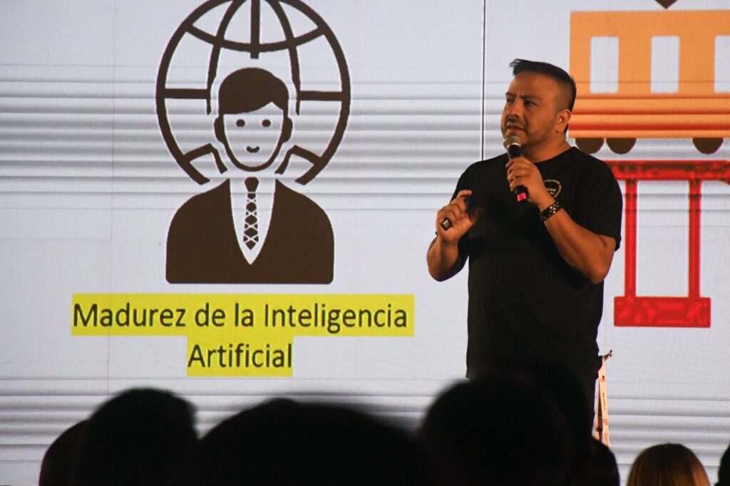Fredi Vivas, ingeniero especializado en IA, dijo presente en Smart City Expo