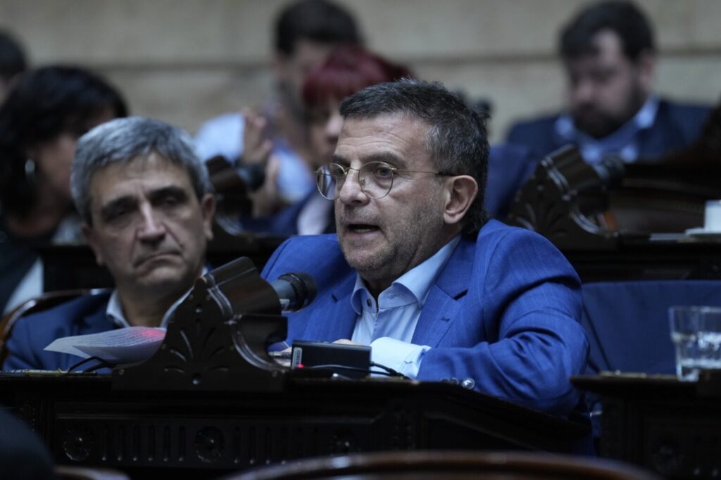 «Gerontocidio planificado»: Cisneros arremete contra PAMI por incumplir orden de medicamentos para jubilados