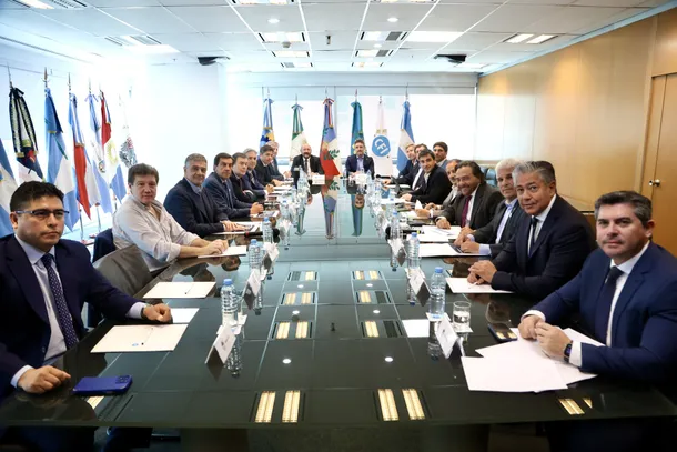 Las provincias se plantan ante Nación: reclamo conjunto y reunión clave en el CFI
