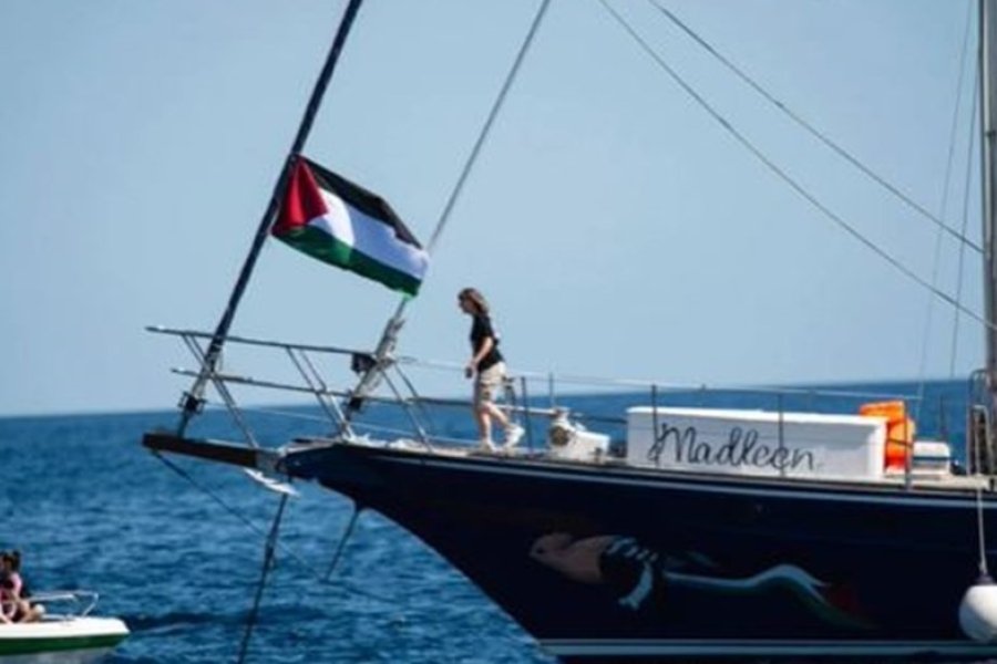 Greta Thunberg viaja en flotilla rumbo a Gaza: «Espero que ella y sus amigos sepan nadar»