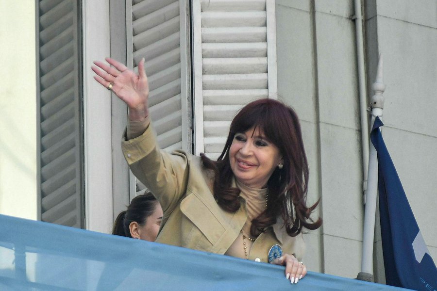 «Donde Milei recorta, Cristina protege»: CFK lanzó su primer spot