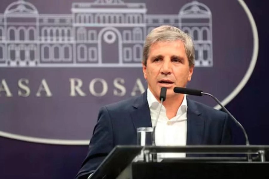 El Gobierno presenta los detalles del proyecto de ley para incentivar el uso de los dólares del colchón