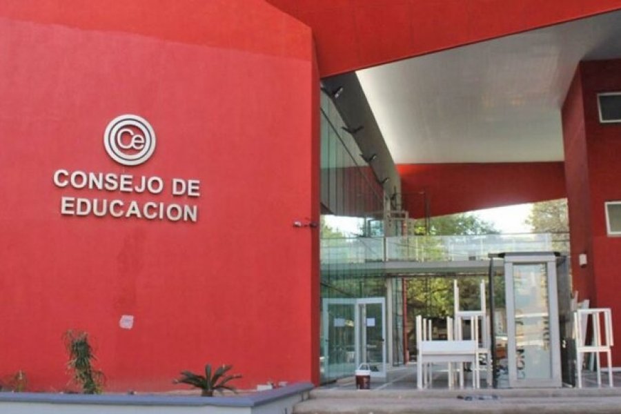 Consejo Virtual: Ofrecen cargos y horas cátedra