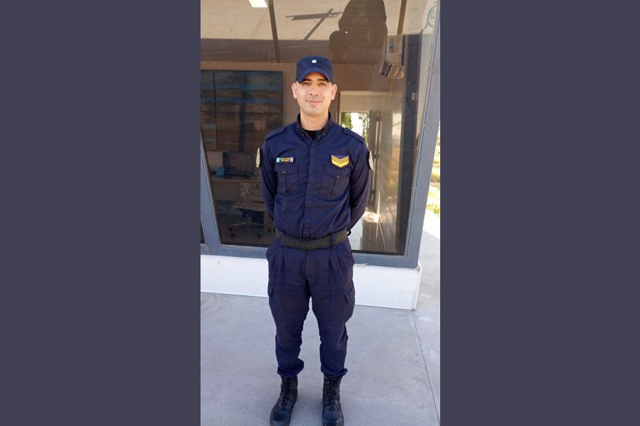 Reconocen en las redes a un efectivo policial por su gesto de honestidad