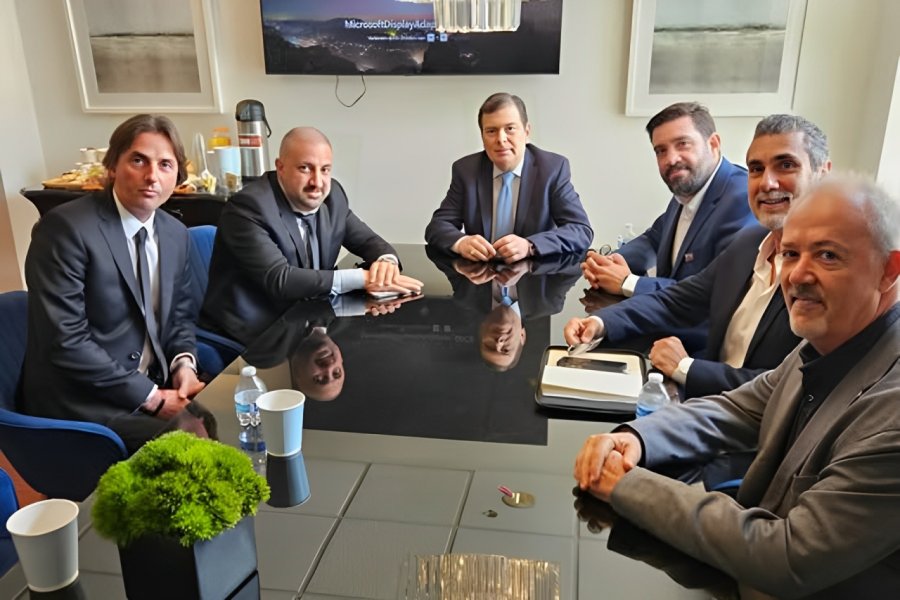 En EEUU, Zamora se reunió con directivos de importantes firmas tecnológicas