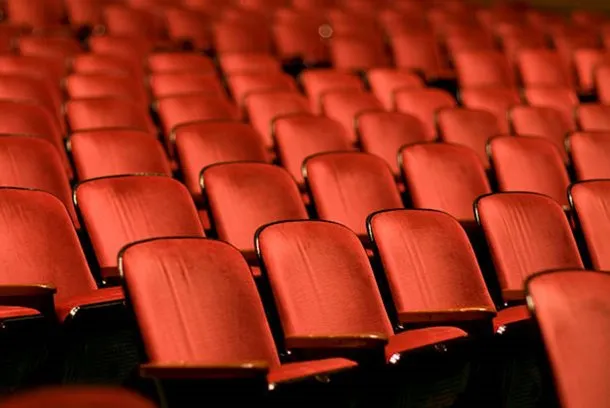 Golpe al cine nacional: Buscan vaciar el Gaumont, la principal sala para películas argentinas
