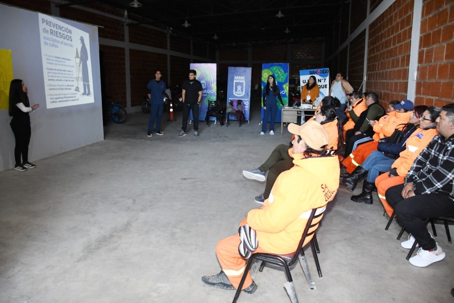 Salud Laboral: Municipalidad capacita a Servicios Urbanos para prevenir lesiones
