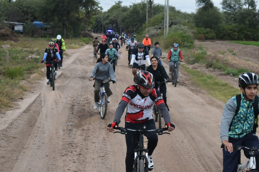 Colonia El Simbolar: Se llevó a cabo la primera experiencia de cicloturismo rural