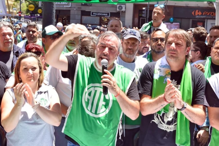 Desde Plaza de Mayo, Aguiar exigió el juicio político a la Corte Suprema