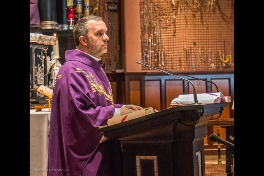 Acusan a un sacerdote de robar USD 650.000 en donaciones para financiar una vida de lujos