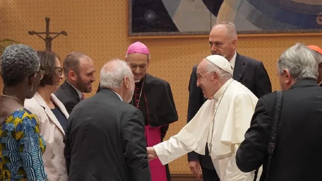 Crisis de deuda: un informe encargado por el papa Francisco propone medidas urgentes y reformas globales