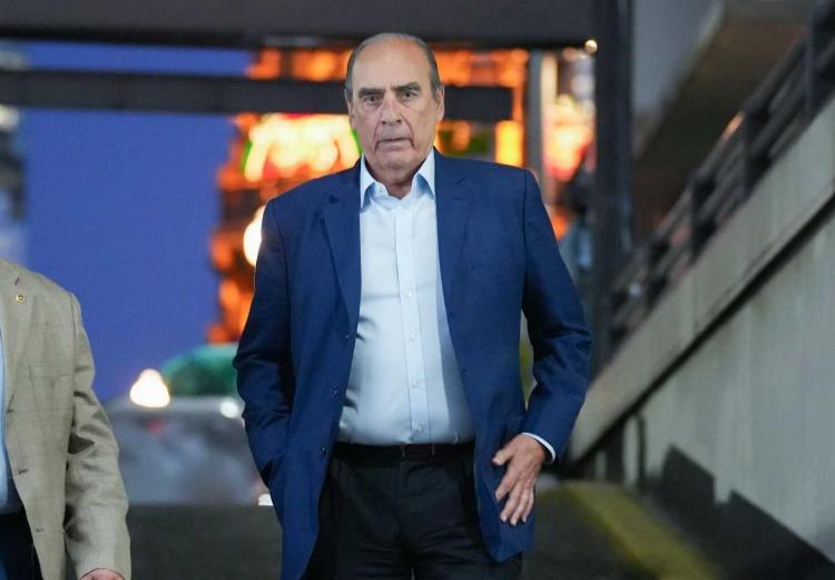 Francos no asistirá al Senado para concluir su informe de gestión y la senadora fueguina exigió su renuncia
