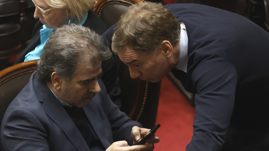 Tensión en el acuerdo del PRO con los libertarios: los intendentes macristas no descartan sumarse al armado radical