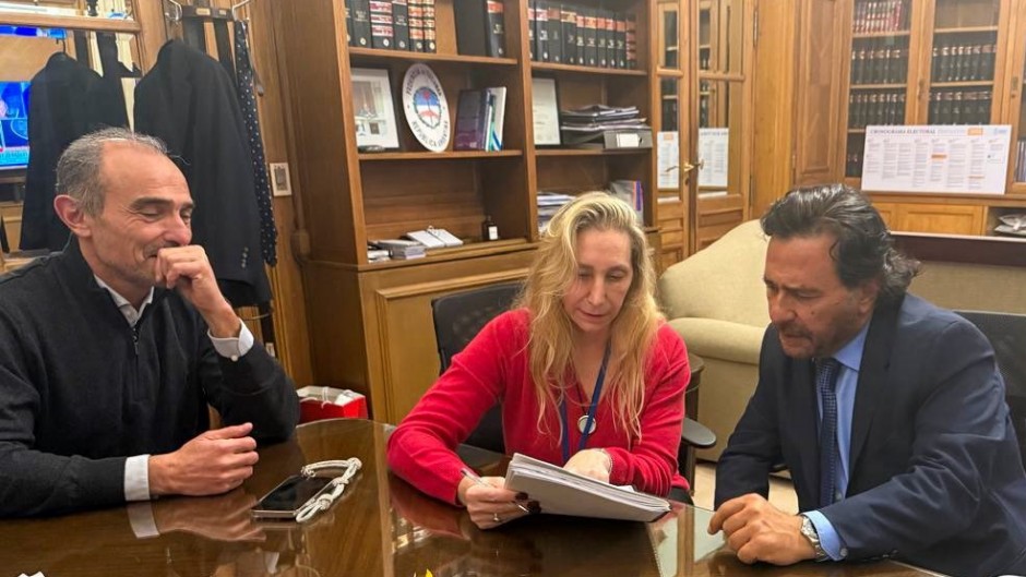 Karina y Lule le intervienen a Santiago el vínculo con los gobernadores