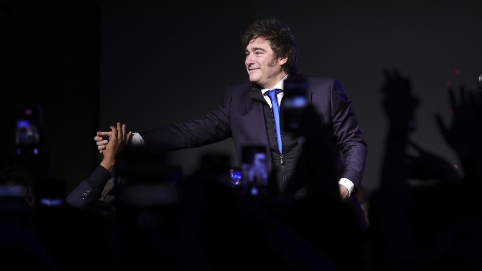 Mekorot ahora se despega de la compra de AySA y deja en ridículo a Milei
