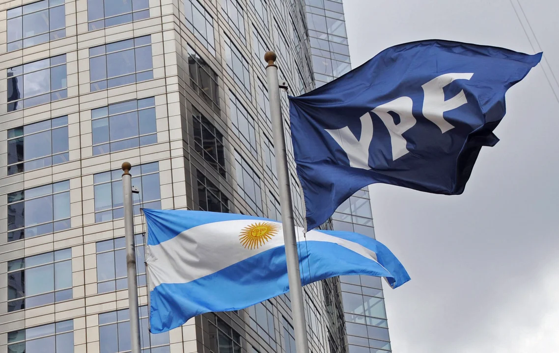 La Procuración del Tesoro presentó dos escritos para suspender el fallo de Preska