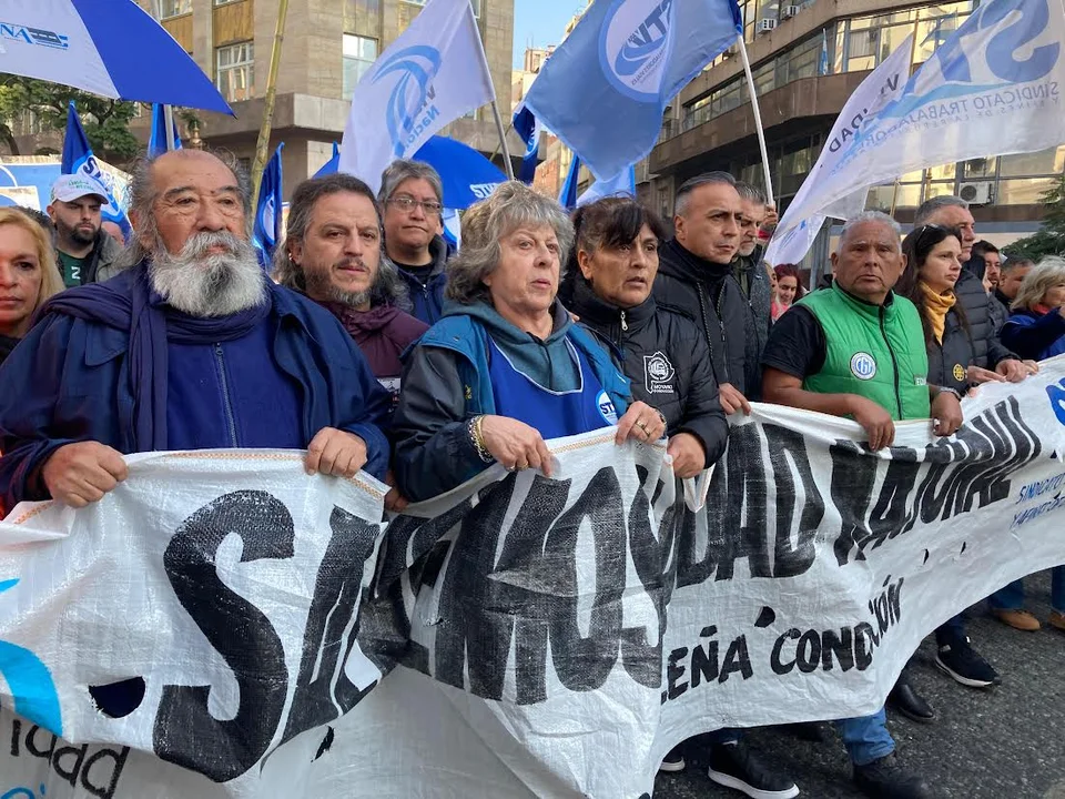 Trabajadores Viales pidieron apoyo de gobernadores y legisladores para frenar el cierre de Vialidad Nacional