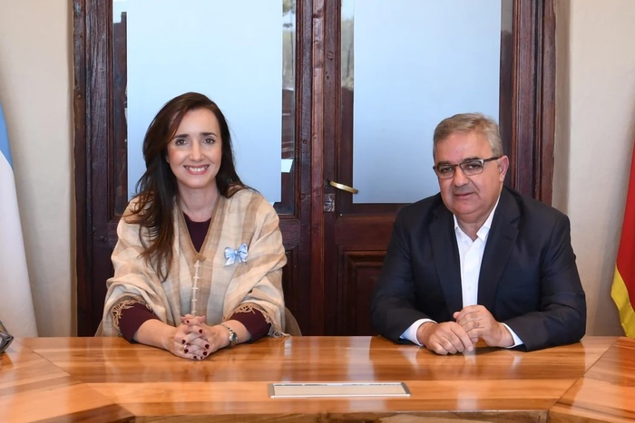 Villarruel en Catamarca: Festival del Poncho y reunión con Raúl Jalil 
