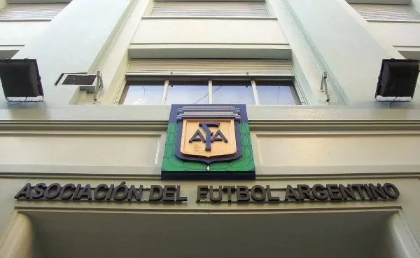 AFA respondió con un duro documento institucional tras la controversia por la bandera de Malvinas en el Mundial
