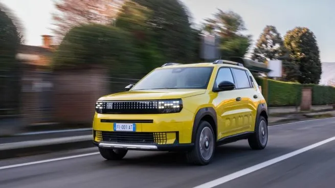 Fiat lanza el Grande Panda: El primer auto fabricado con envases reciclados