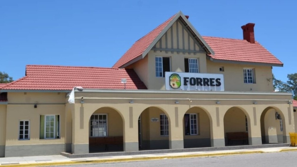 Forres cumple 96 años de historia institucional