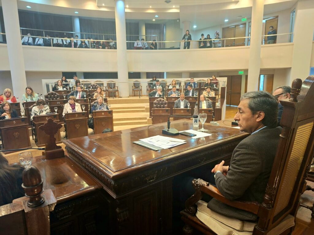 Legislatura: Enérgico repudio al ajuste del Gobierno Nacional a organismos del Estado y al cierre de vialidad Nacional