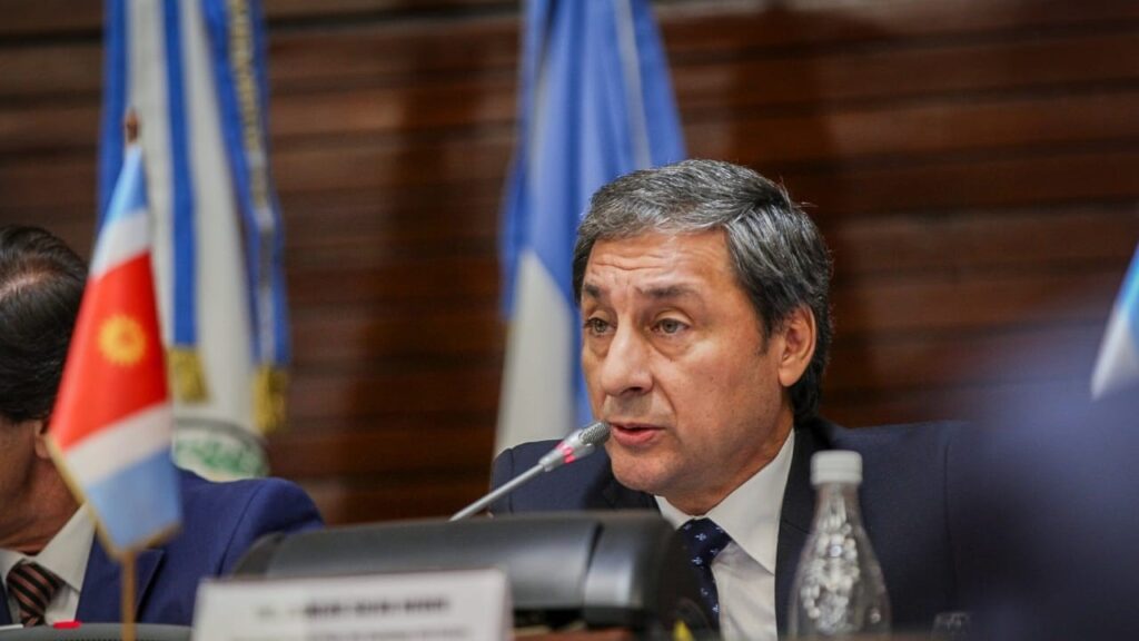 “Este anuncio del Gobernador pone a la provincia en un punto de referencia muy importante en el contexto nacional que estamos viviendo”