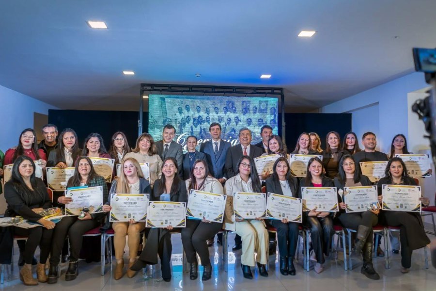 Egresaron 21 nuevos profesionales de la carrera de Enfermería universitaria