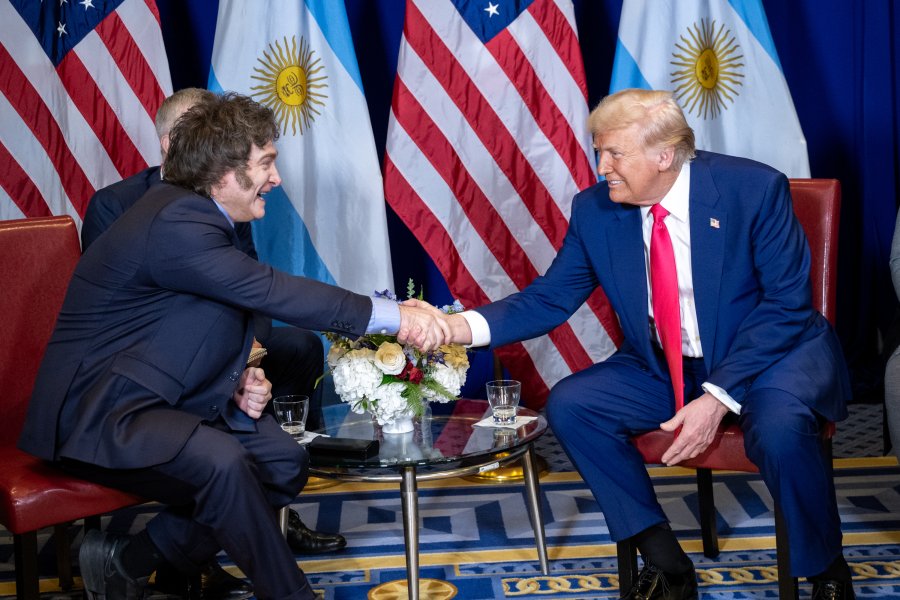 El Gobierno ultima los detalles del acuerdo con Trump para evitar nuevos aranceles a productos argentinos