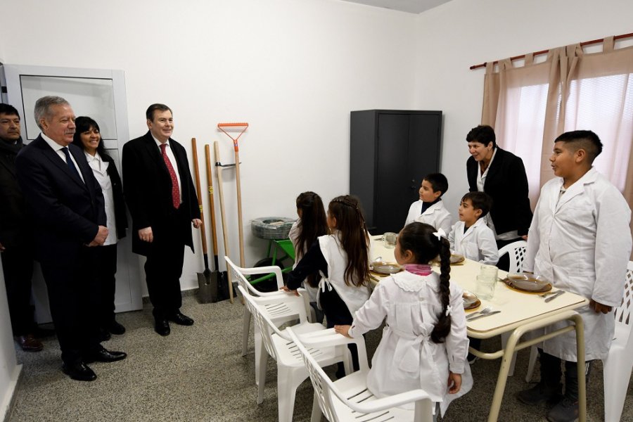 El gobernador habilitó obras en Remes y volvió a resaltar la equidad educativa