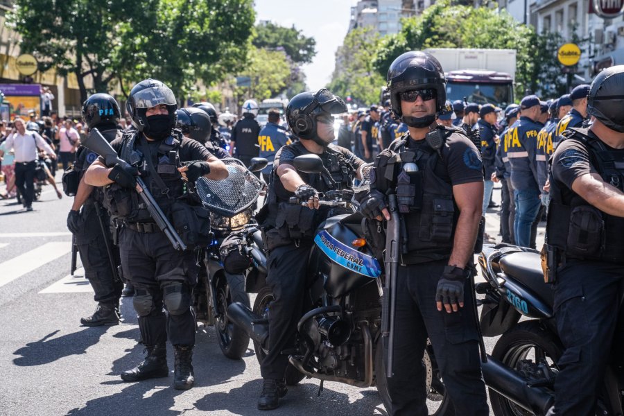 Crearon un sistema de protección para policías que denuncien delitos cometidos dentro de las fuerzas federales