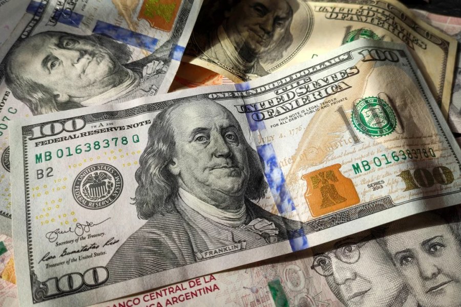 Plazos fijos en dólares: Bancos pagan una tasa del 6%