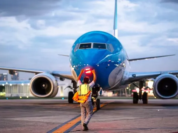 Sin acuerdo con el Gobierno, los controladores aéreos confirmaron el paro: cómo será el cronograma