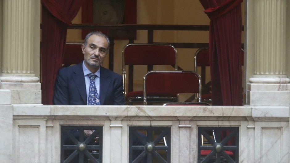 Ante la presión del PRO para que lo echen, Lule Menem salió a defenderse y culpó al kirchnerismo de las coimas