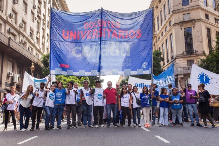 Paro universitario: Docentes de todo el país extienden las medidas de fuerza contra el desfinanciamiento