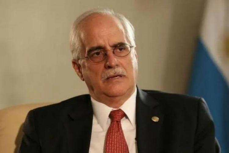 Jorge Taiana calificó a Javier Milei como «un mentiroso» y sostuvo que «odia la democracia»