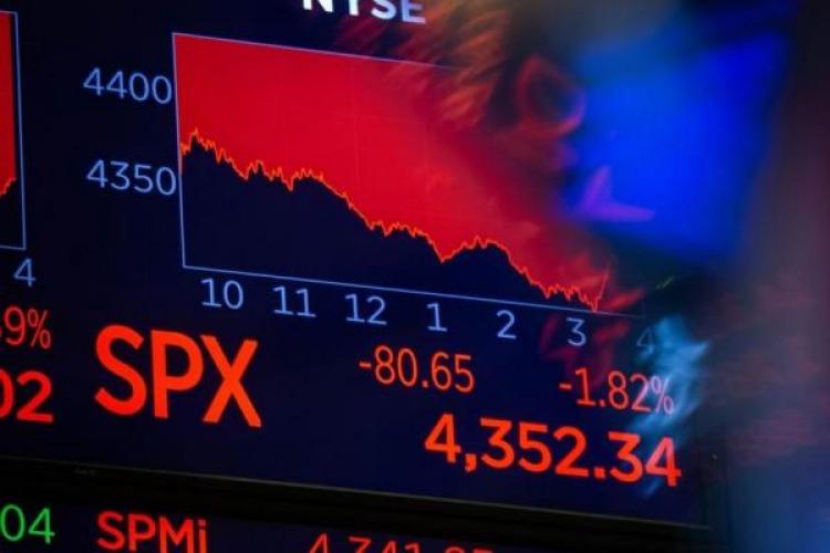 Golpe a los mercados por el escándalo de las coimas: los ADRs y bonos se desplomaron hasta 10%