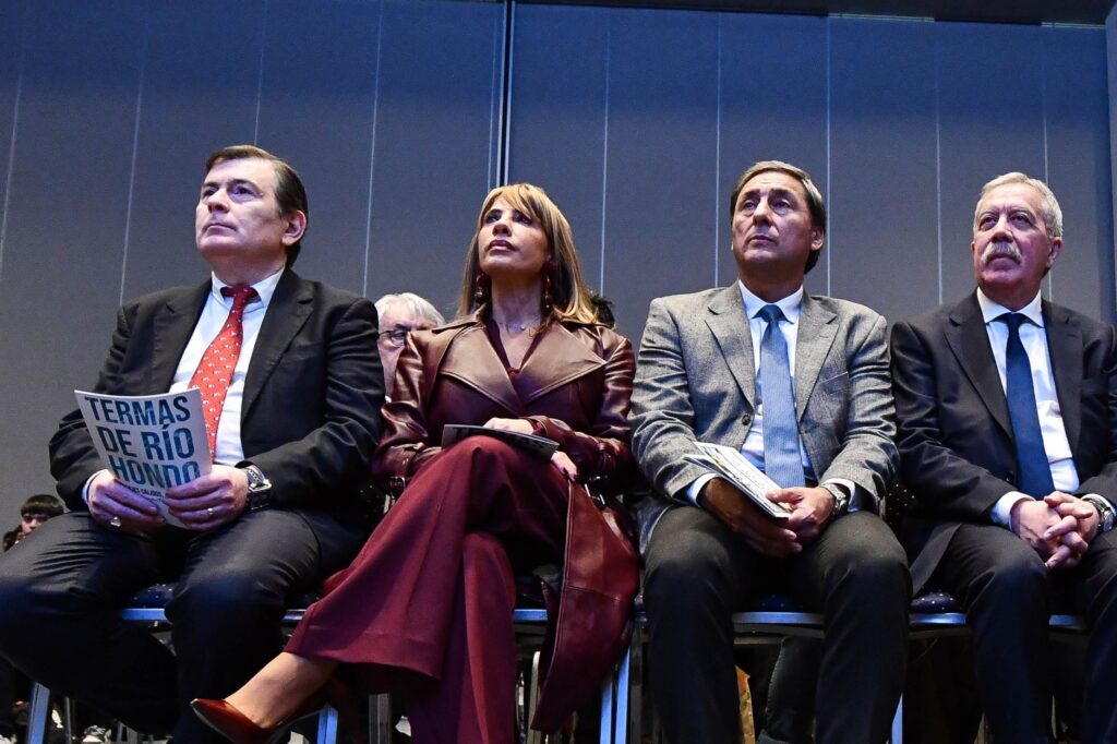El gobernador participó en el Fórum de la conferencia “Mujeres Activan Por La Paz y Mujeres del Sol”