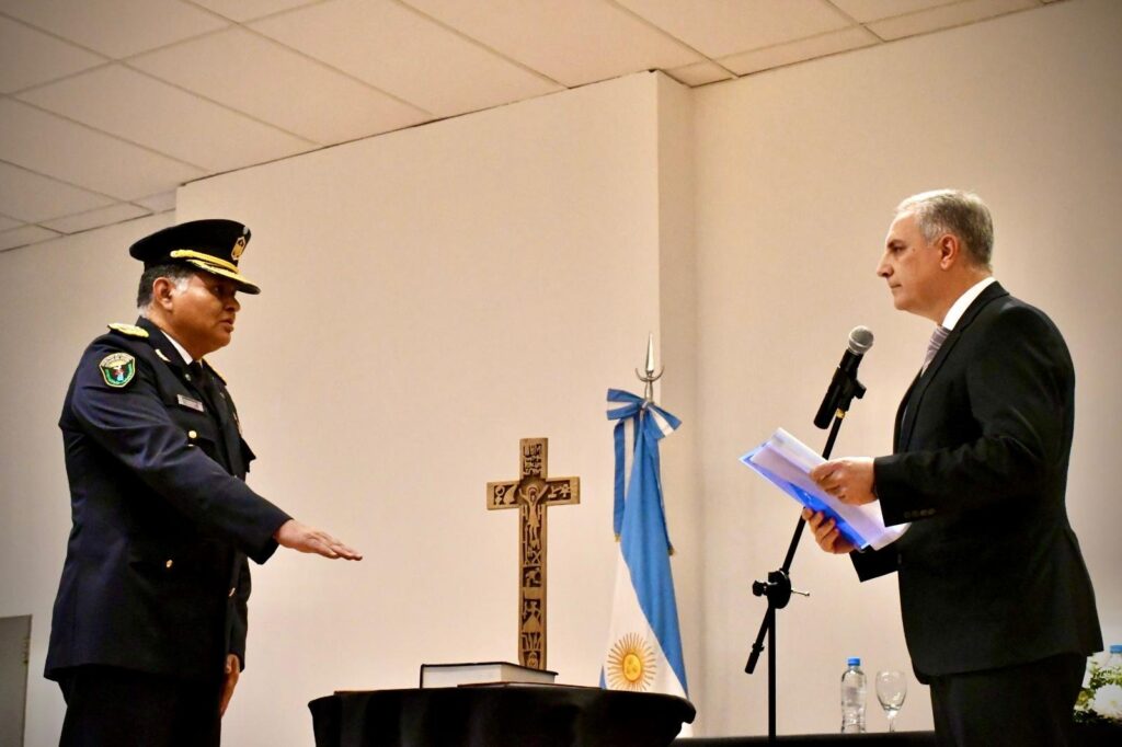 Asumieron los nuevos Jefes de la Policía de la Provincia