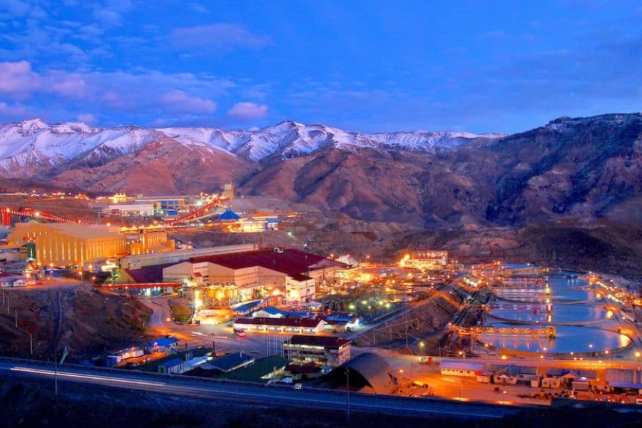 El Teniente, la mina subterránea de cobre más grande del mundo donde cinco mineros chilenos están atrapados