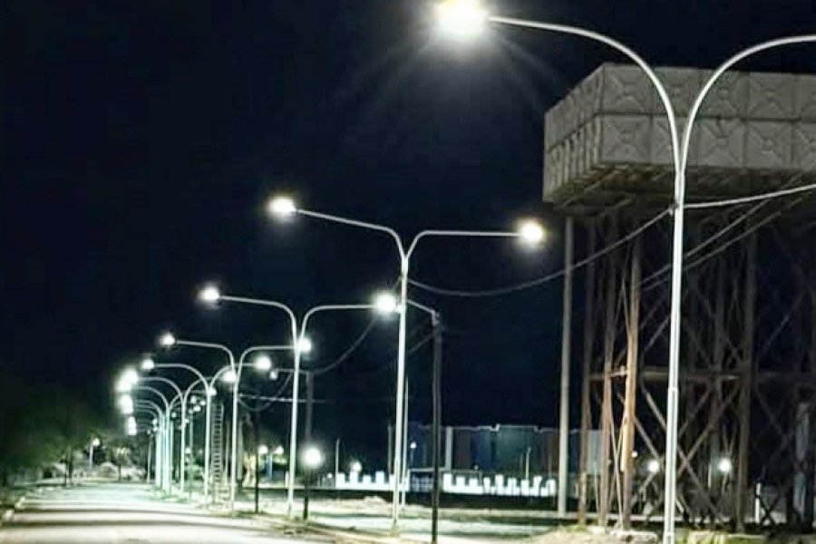 Suncho Corral mejora su iluminación urbana con modernas luminarias LED
