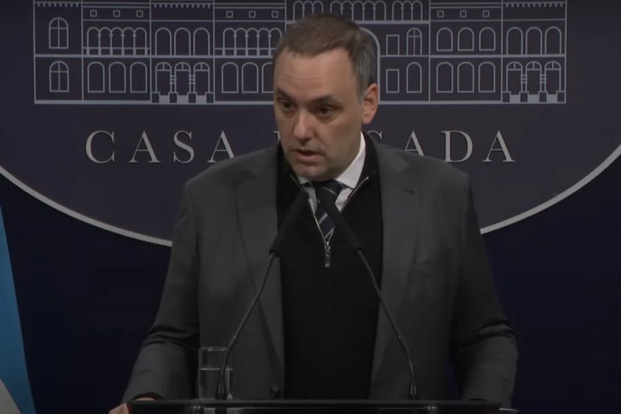 Manuel Adorni criticó a Diana Mondino tras sus dichos sobre Milei: “No estaba preparada”