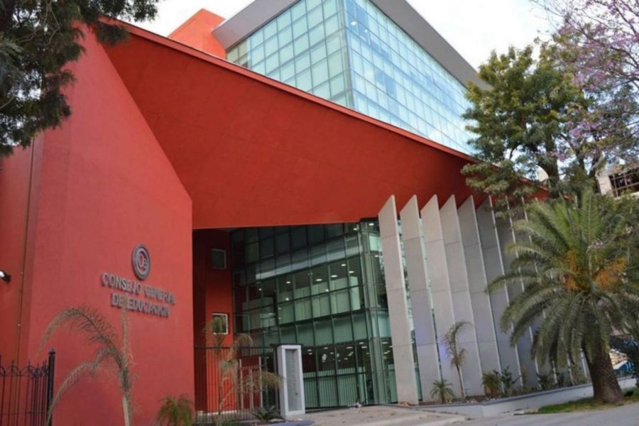 El Consejo General de Educación abrió el ofrecimiento de cargos y horas cátedra para docentes