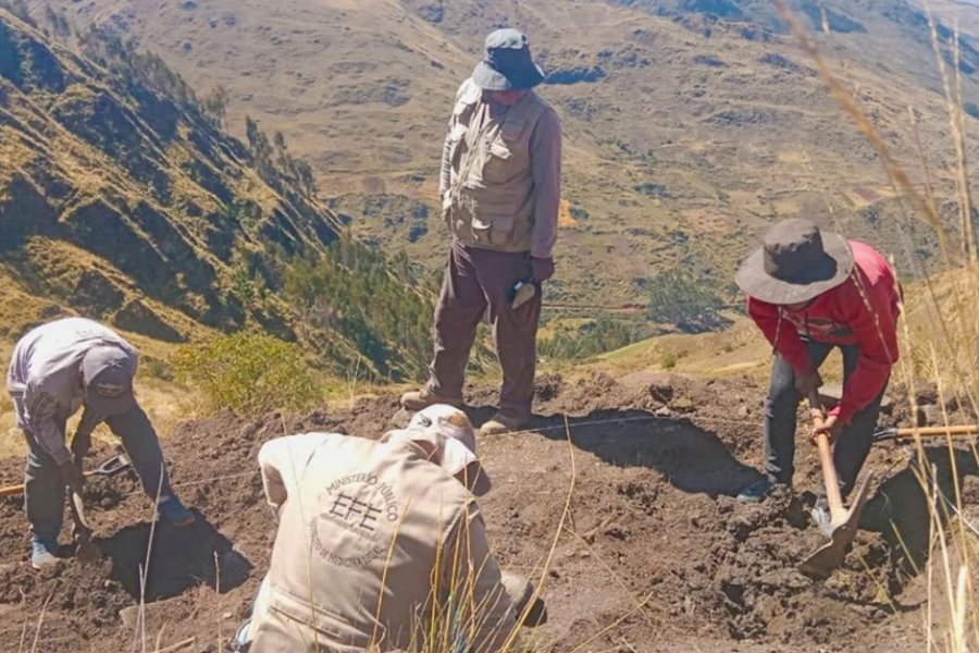 Recuperaron en Perú los cadáveres de ocho personas asesinadas en 1984 por la Marina de Guerra