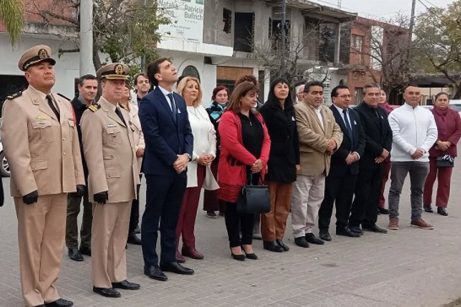 Las Termas: El intendente y funcionarios rinden homenaje al Gral. José de San Martín