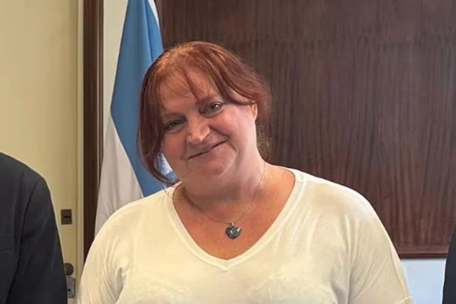 El Gobierno aparta preventivamente del cargo a la directora de Medicamentos