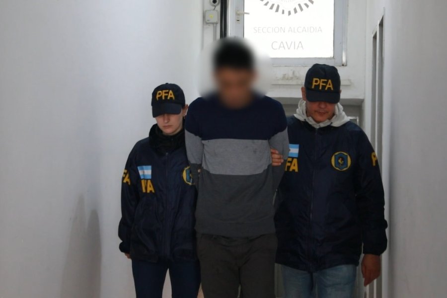 La PFA expulsó a un peligroso delincuente colombiano con múltiples condenas